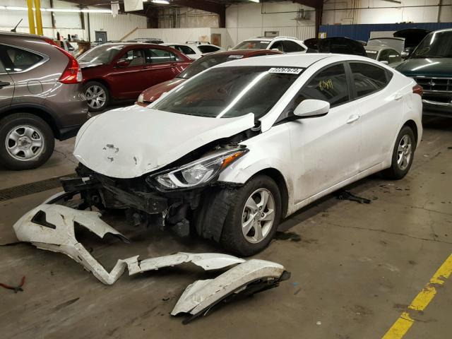 5NPDH4AE3FH549330 - 2015 HYUNDAI ELANTRA SE WHITE photo 2