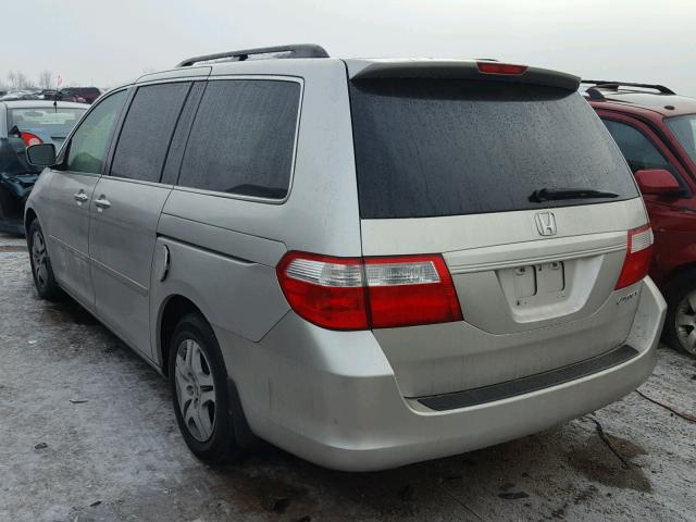 5FNRL38725B113118 - 2005 HONDA ODYSSEY EX SILVER photo 3