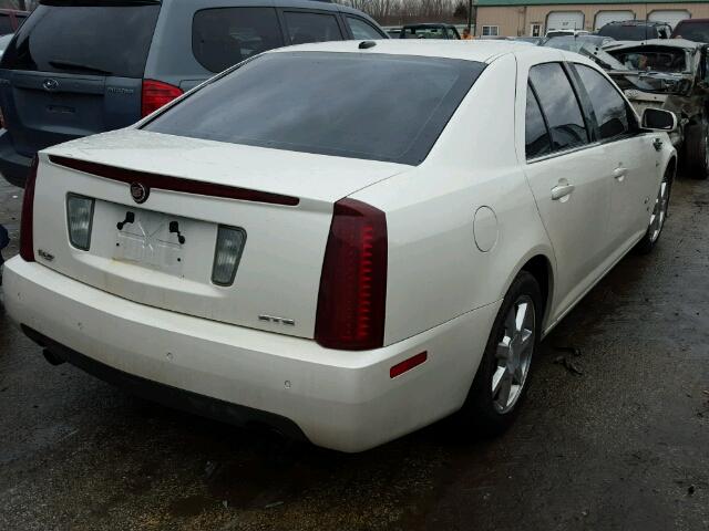 1G6DW677560175989 - 2006 CADILLAC STS WHITE photo 4