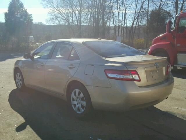 4T1BF3EKXAU054219 - 2010 TOYOTA CAMRY BASE BEIGE photo 3