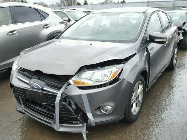 1FAHP3K22CL288479 - 2012 FORD FOCUS SE GRAY photo 2