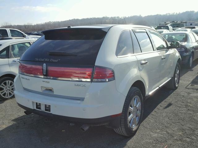 2LMDU68C97BJ08939 - 2007 LINCOLN MKX WHITE photo 4