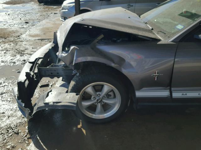 1ZVFT80N675361903 - 2007 FORD MUSTANG SILVER photo 9