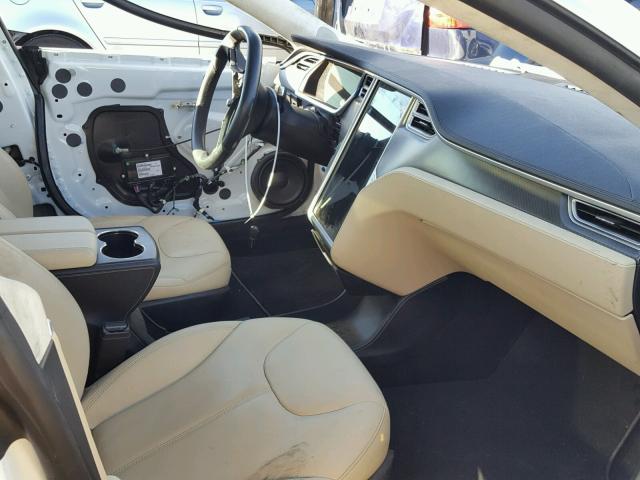 5YJSA1H16EFP38533 - 2014 TESLA MODEL S WHITE photo 5