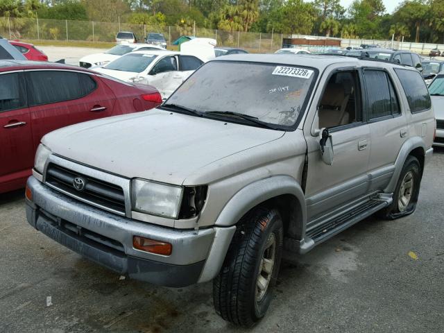 JT3GN87R8W0083810 - 1998 TOYOTA 4RUNNER LI GRAY photo 2