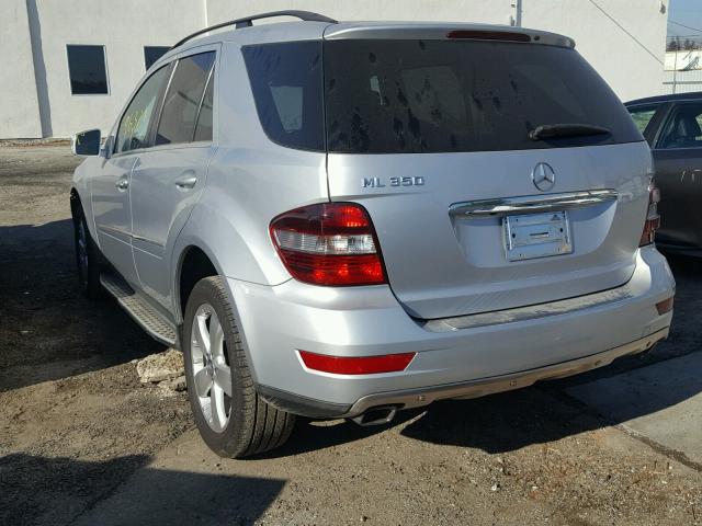 4JGBB5GB2BA635429 - 2011 MERCEDES-BENZ ML 350 SILVER photo 3