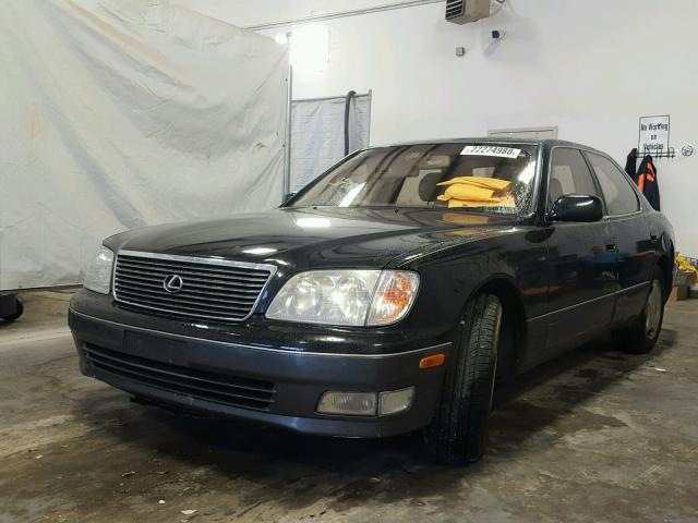 JT8BH28F1Y0168908 - 2000 LEXUS LS 400 BLACK photo 2