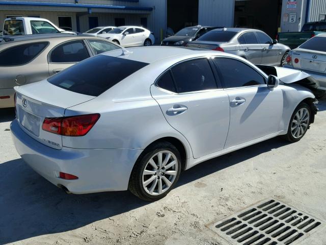 JTHCK262582027446 - 2008 LEXUS IS 250 GRAY photo 4