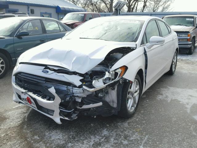 3FA6P0HR2DR378969 - 2013 FORD FUSION SE WHITE photo 2