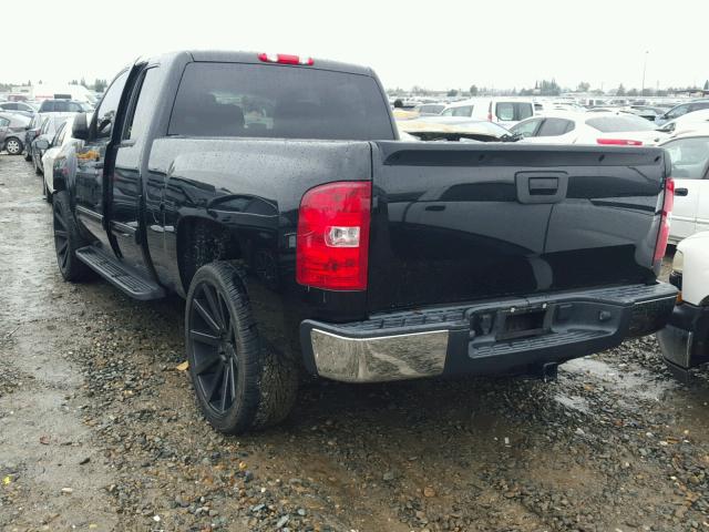 1GCRCREA0BZ300530 - 2011 CHEVROLET SILVERADO BLACK photo 3