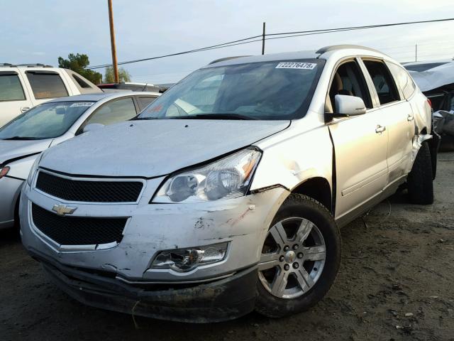 1GNKRGED5CJ104542 - 2012 CHEVROLET TRAVERSE L SILVER photo 2