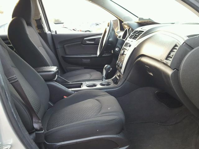 1GNKRGED5CJ104542 - 2012 CHEVROLET TRAVERSE L SILVER photo 5