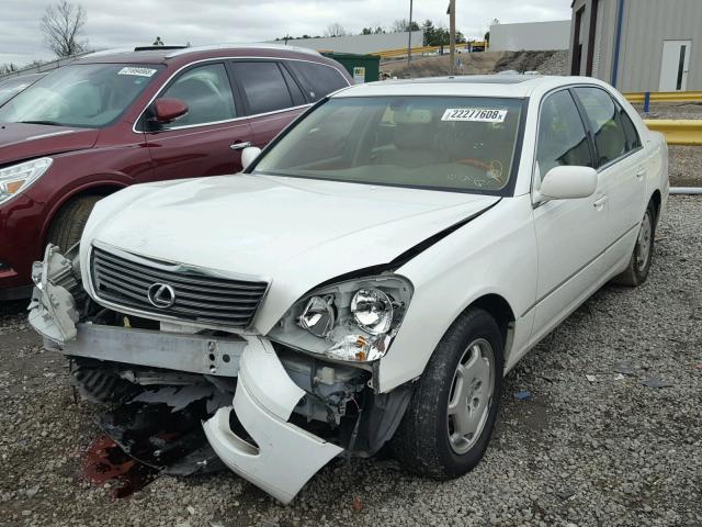 JTHBN30F620060432 - 2002 LEXUS LS 430 WHITE photo 2