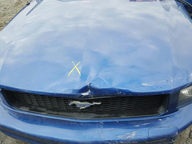 1ZVHT84N595108657 - 2009 FORD MUSTANG BLUE photo 7