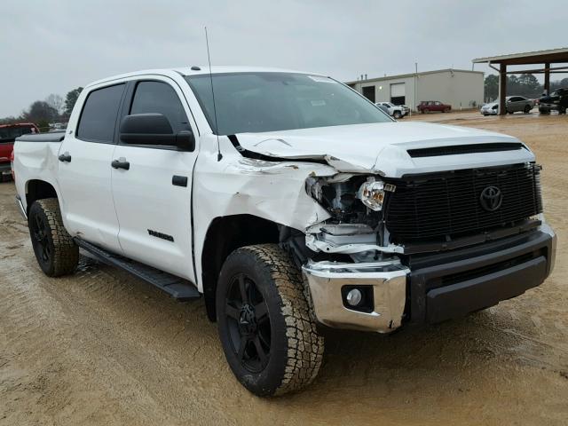 5TFEW5F12GX201756 - 2016 TOYOTA TUNDRA CRE WHITE photo 1