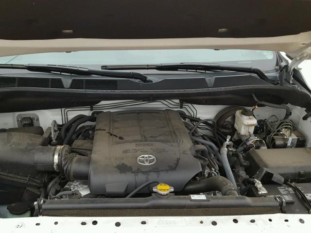 5TFEW5F12GX201756 - 2016 TOYOTA TUNDRA CRE WHITE photo 7