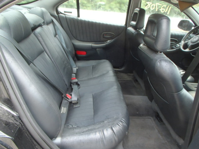 1G2WP52K21F183129 - 2001 PONTIAC GRAND PRIX BLACK photo 6