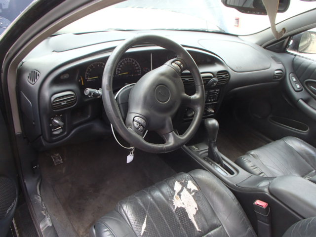 1G2WP52K21F183129 - 2001 PONTIAC GRAND PRIX BLACK photo 9