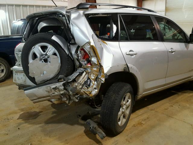 2T3YK4DV8BW009716 - 2011 TOYOTA RAV4 LIMIT SILVER photo 9