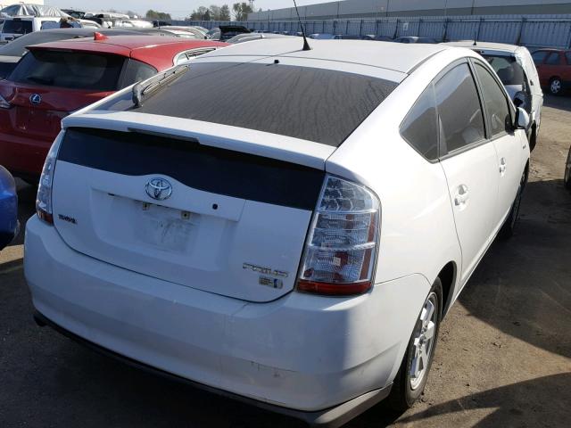 JTDKB20U683304039 - 2008 TOYOTA PRIUS WHITE photo 4