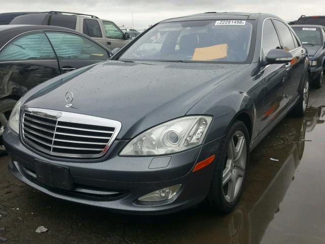 WDDNG71X27A064475 - 2007 MERCEDES-BENZ S 550 GRAY photo 2