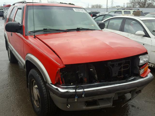 1GNDT13W0Y2155718 - 2000 CHEVROLET BLAZER RED photo 1