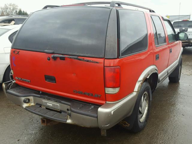 1GNDT13W0Y2155718 - 2000 CHEVROLET BLAZER RED photo 4