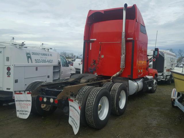 1XKADB8X45J081922 - 2005 KENWORTH CONSTRUCTI RED photo 4