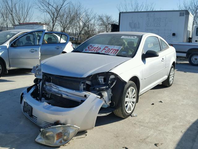 1G1AS18H397198469 - 2009 CHEVROLET COBALT LS SILVER photo 2