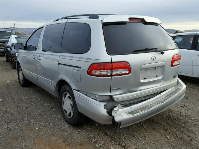 4T3ZF13C42U423101 - 2002 TOYOTA SIENNA LE SILVER photo 3