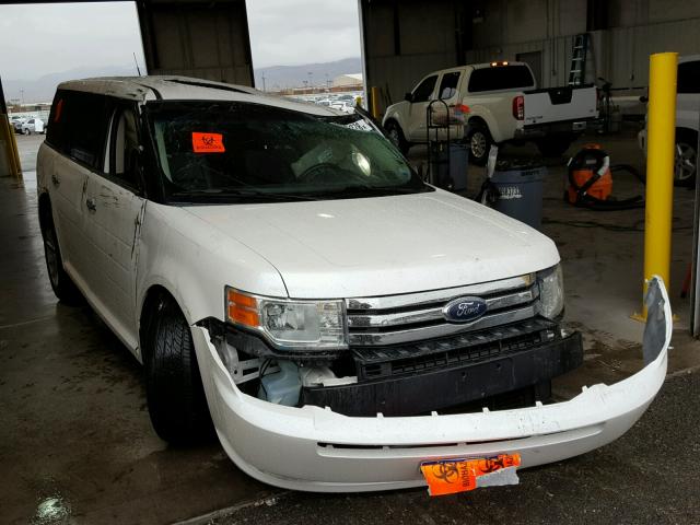 2FMDK52C99BA32338 - 2009 FORD FLEX SEL WHITE photo 1