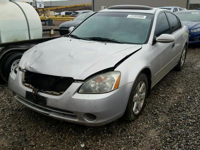 1N4AL11D94C127018 - 2004 NISSAN ALTIMA BAS SILVER photo 2