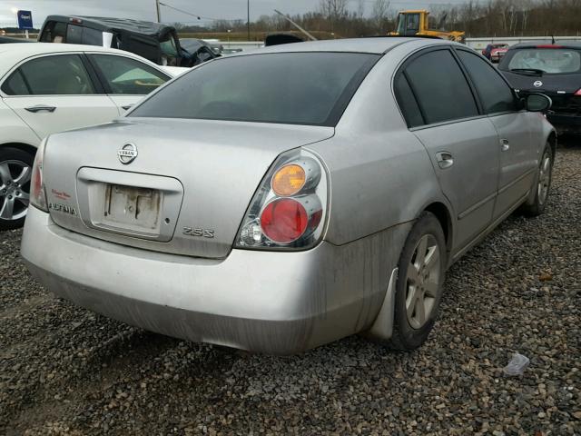 1N4AL11D94C127018 - 2004 NISSAN ALTIMA BAS SILVER photo 4