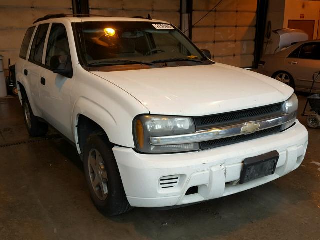 1GNDT13S862127031 - 2006 CHEVROLET TRAILBLAZE WHITE photo 1