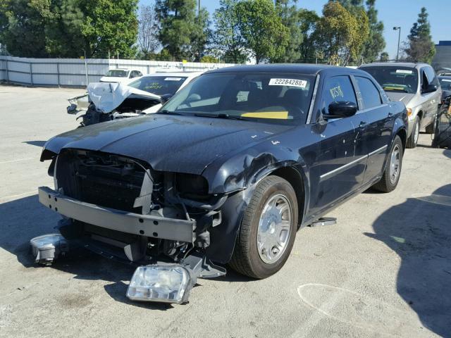 2C3LA53G26H438561 - 2006 CHRYSLER 300 TOURIN BLACK photo 2