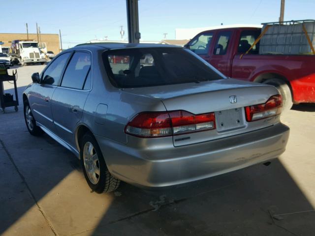 JHMCG566X2C000444 - 2002 HONDA ACCORD EX SILVER photo 3