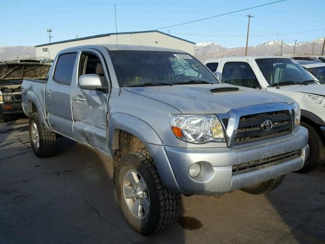 5TELU42N06Z294932 - 2006 TOYOTA TACOMA DOU SILVER photo 1