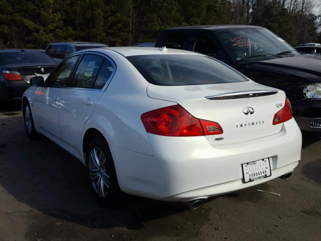 JN1CV6AR3FM520647 - 2015 INFINITI Q40 WHITE photo 3