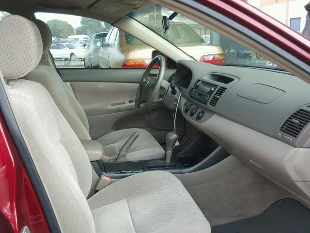 JTDBE32K720114221 - 2002 TOYOTA CAMRY LE წითელი ფოტო 5