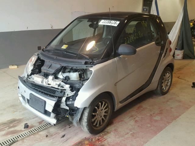 WMEEJ3BA8CK556786 - 2012 SMART FORTWO PUR SILVER photo 2