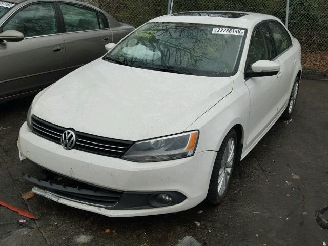 3VWLP7AJ6CM300522 - 2012 VOLKSWAGEN JETTA SEL WHITE photo 2