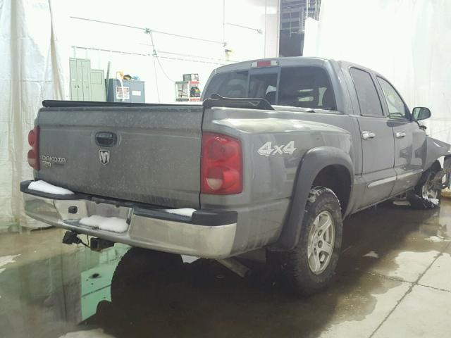 1D7HW58K15S179560 - 2005 DODGE DAKOTA QUA GRAY photo 4