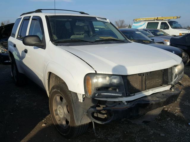 1GNDT13S272252351 - 2007 CHEVROLET TRAILBLAZE WHITE photo 1