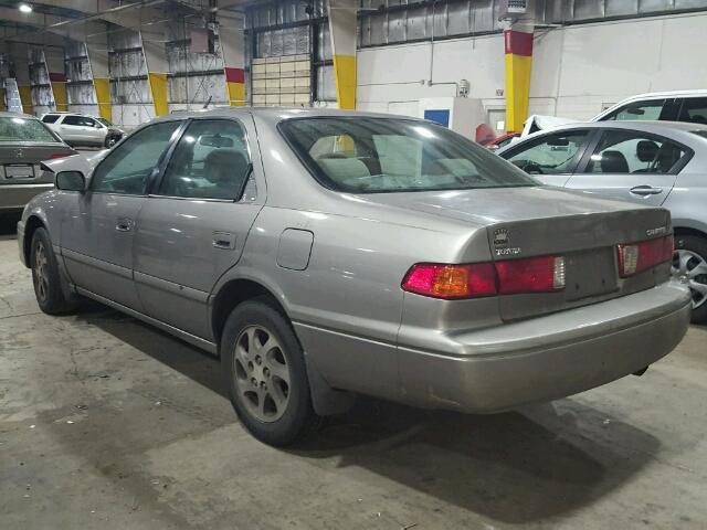 4T1BF22K01U128326 - 2001 TOYOTA CAMRY LE GOLD photo 3