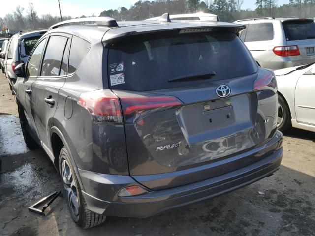 JTMZFREV9HJ110274 - 2017 TOYOTA RAV4 LE CHARCOAL photo 3