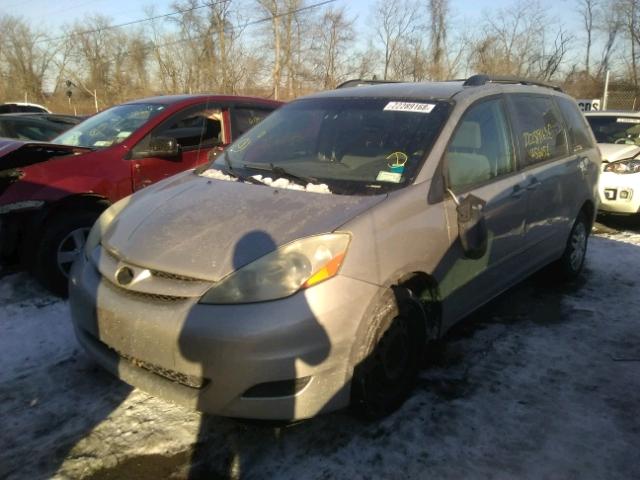 5TDZA23C46S388717 - 2006 TOYOTA SIENNA CE SILVER photo 2