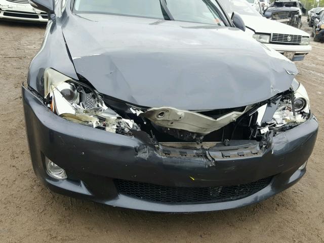 JTHBK262295094680 - 2009 LEXUS IS 250 GRAY photo 9