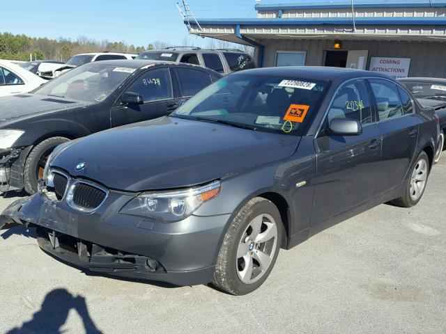 WBANA535X5B857703 - 2005 BMW 525 I GRAY photo 2