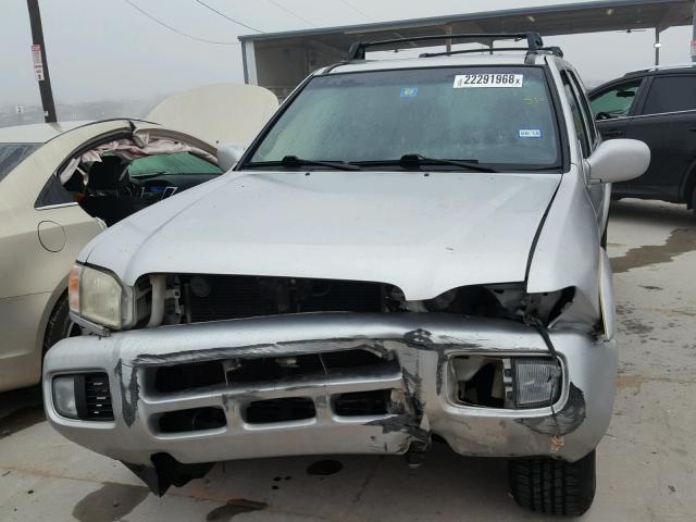 JN8DR09X32W661744 - 2002 NISSAN PATHFINDER SILVER photo 9