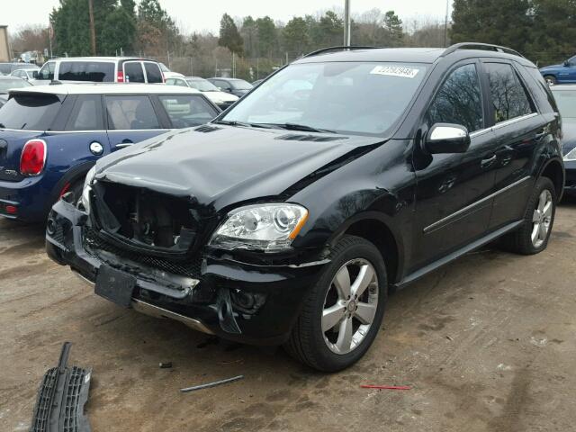 4JGBB5GB0AA573253 - 2010 MERCEDES-BENZ ML 350 BLACK photo 2